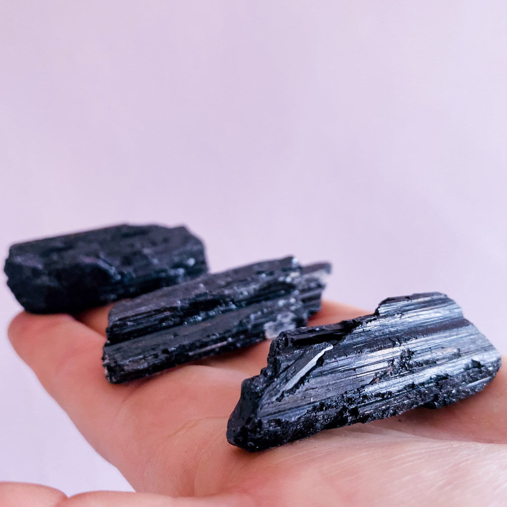 1st Quality Black Tourmaline Crystals / Protects Against All Negativity / Encourages Optimism, Happiness, Good Luck / Reduces Pain & Stress